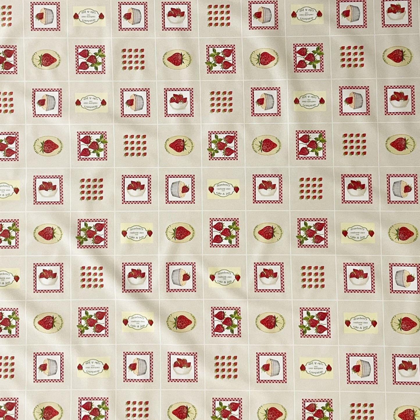 Wachstuch Tischdecke Erdbeeren küche beige