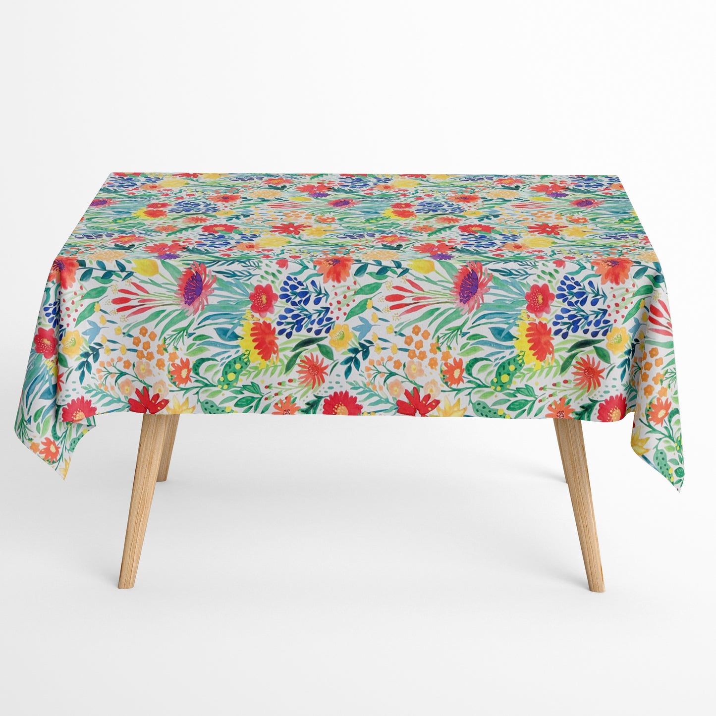 Die Jacquard Tischdecke aus beschichteter Baumwolle begeistert mit einem dynamischen, dicht komponierten Blütenmix in kräftigen Farben.