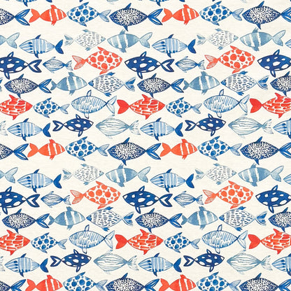 Jacquard Tischdecke aus beschichteter Baumwolle mit maritimem Fischmuster in Blau- und Rottönen auf hellem Hintergrund, fleckenabweisend und pflegeleicht.