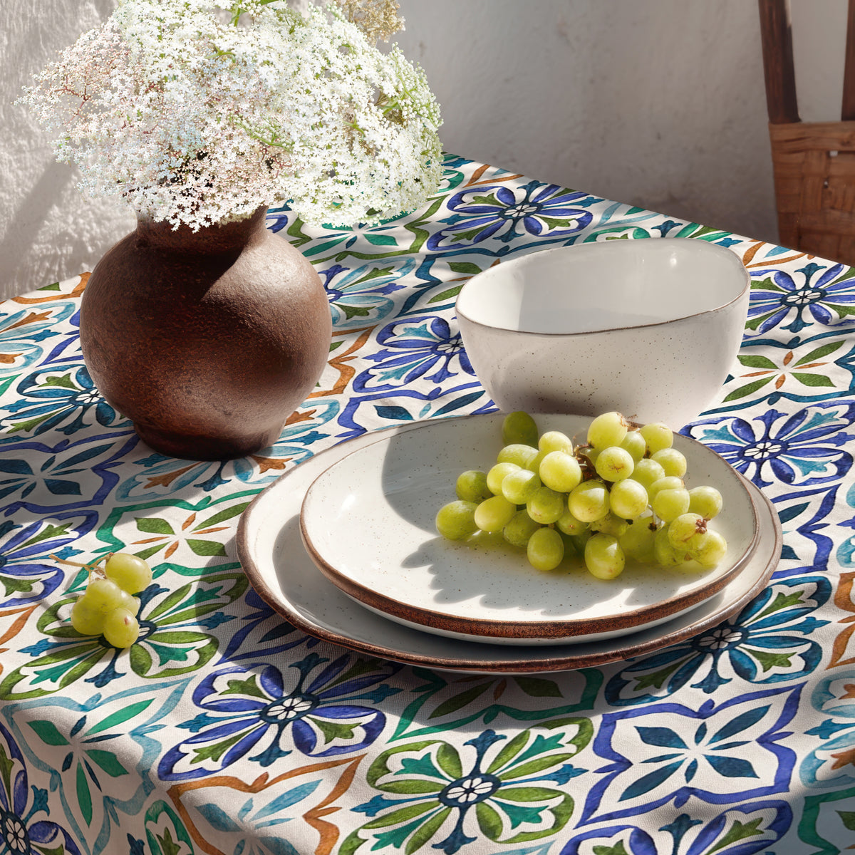Jacquard Tischdecke aus beschichteter Baumwolle mit Fleckenschutz JONE –