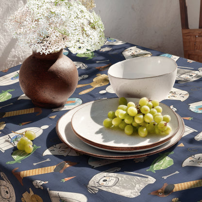 Jacquard Tischdecke aus beschichteter Baumwolle mit Fleckenschutz JQ1416 dunkelblau Tiere Katzen Hunde eckig rund oval