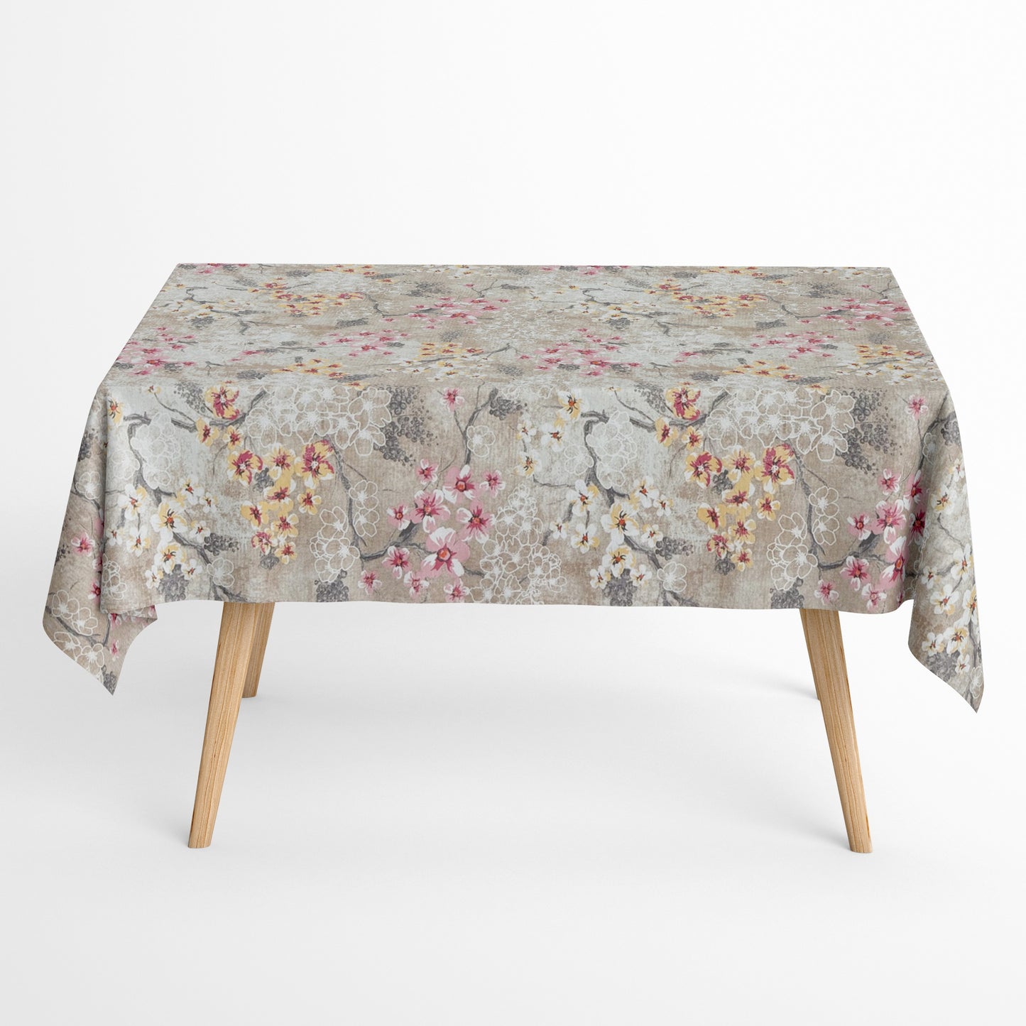 Beschichtete Baumwoll-Tischdecke mit Fleckenschutz im Design ROVIERA, naturfarbener Hintergrund mit zarten Kirschblüten in Weiß, Rosa und Creme auf filigranen Zweigen sowie dekorativen floralen Konturen in Beige- und Grautönen.